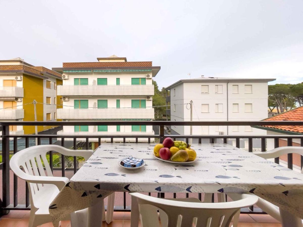 Apartments In Lignano Sabbiadoro 39726 Exteriör bild