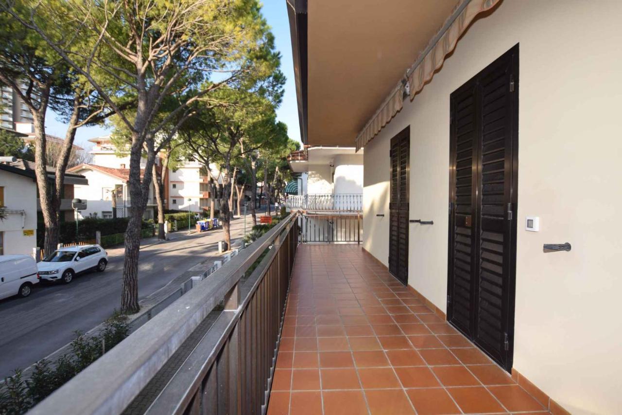 Apartments In Lignano Sabbiadoro 39726 Exteriör bild